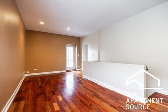 2852 N Kedzie Ave in Chicago, IL - Building Photo - Building Photo