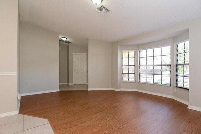 4243 Tall Oak Ln in New Port Richey, FL - Building Photo - Building Photo