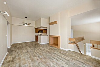 7956 E Colette Cir in Tucson, AZ - Foto de edificio - Building Photo