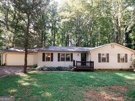 1128 Wildwood Ln in Lawrenceville, GA - Building Photo