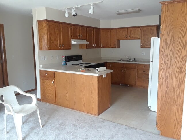 property at 704 S Starr Ave