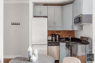 East 35th Street in New York, NY - Building Photo - Building Photo