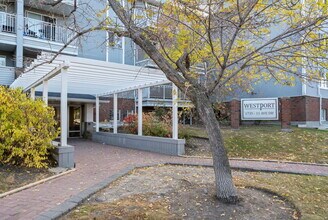 1735-111 11 Ave SW in Calgary, AB - Building Photo - Building Photo