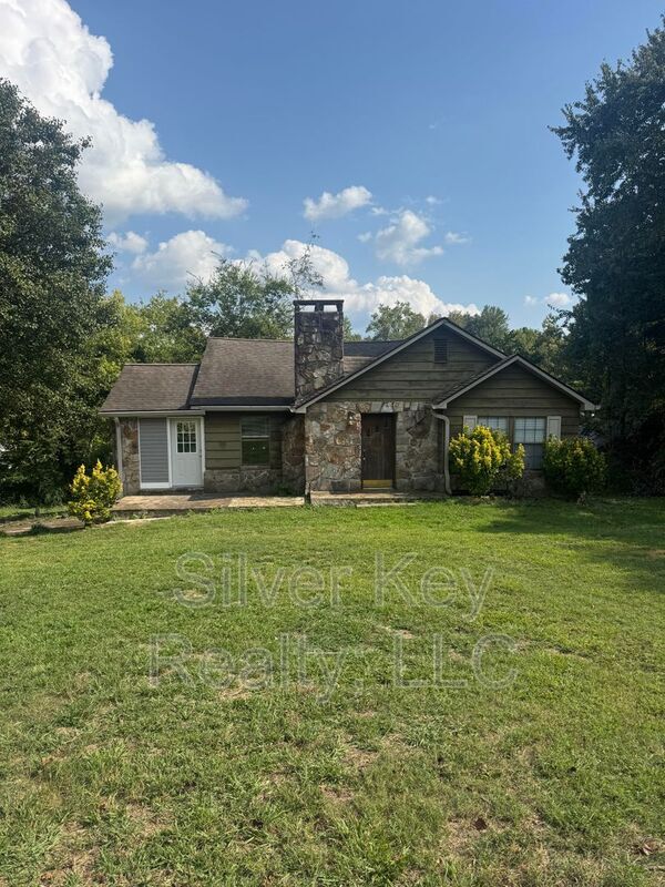 property at 900 S Jackson St