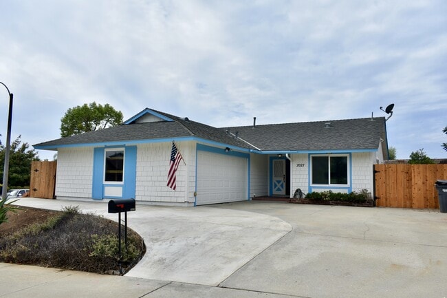 property at 2027 Fuerte Ln