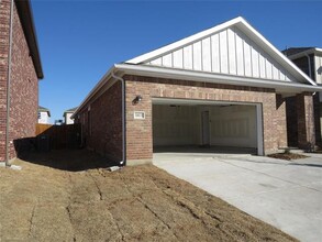 1813 Chapel Hl Rd in Princeton, TX - Building Photo - Building Photo