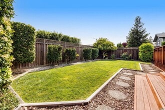 1521 Genesis Ct in Rohnert Park, CA - Building Photo - Building Photo