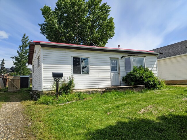 property at 960 Cornwall Crescent