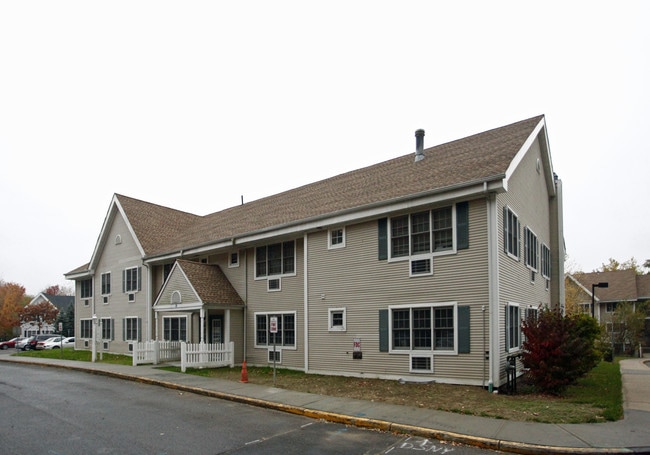 Residences at Tarryhill in White Plains, NY - Building Photo - Building Photo