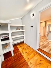 147 Pleasant St, Unit 2 in Gardner, MA - Foto de edificio - Building Photo