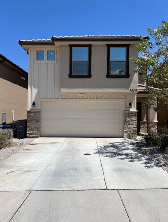 5809 Firebird Wy in Saint George, UT - Building Photo