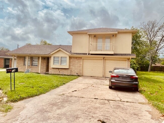 property at 14 Richards Courts