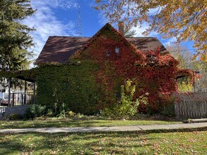 1757 Wood St in Saginaw, MI - Building Photo - Building Photo