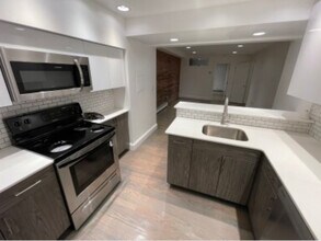 125 Saint Botolph St, Unit 9 in Boston, MA - Foto de edificio - Building Photo