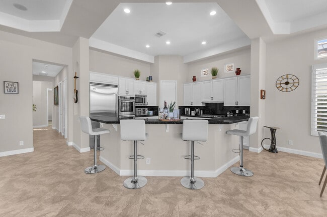 39 Calleda Norte in Rancho Mirage, CA - Building Photo - Building Photo