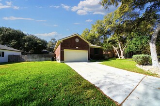 4609 Flagstone Dr in Schertz, TX - Building Photo - Building Photo