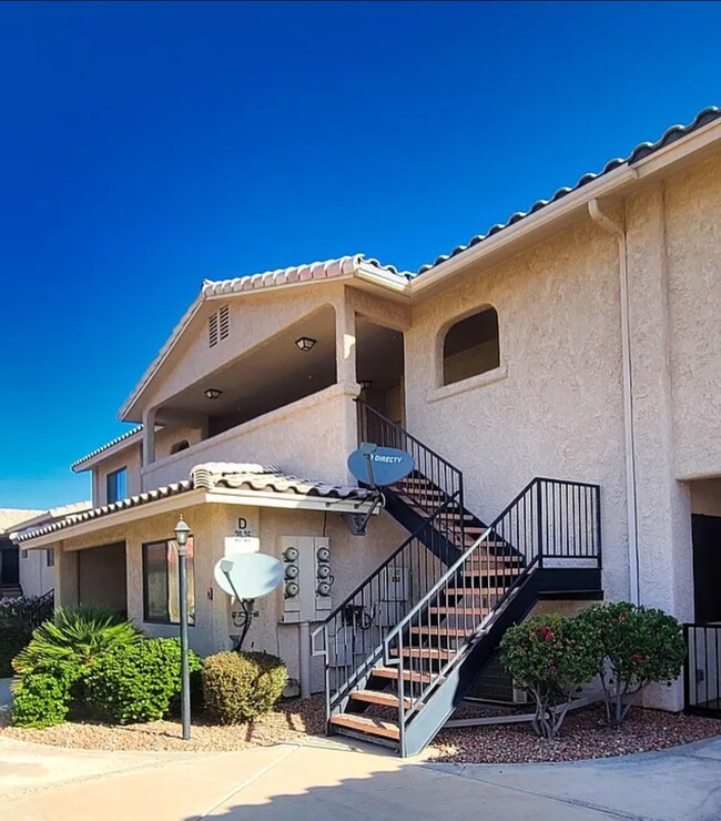 2095 Mesquite Ave, Unit # 23 in Lake Havasu City, AZ - Building Photo - Building Photo