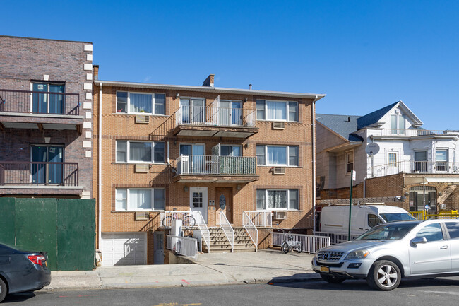 1839 Benson Ave in Brooklyn, NY - Foto de edificio - Building Photo