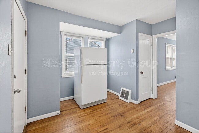 7711 Brocton Ct in St. Louis, MO - Building Photo - Building Photo