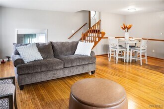 193 Thistle Lea in Buffalo, NY - Building Photo - Building Photo
