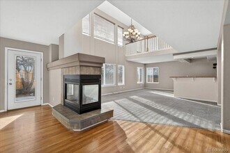 4425 Iran St in Denver, CO - Foto de edificio - Building Photo