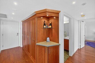 2555 Collins Ave, Unit 606 in Miami Beach, FL - Building Photo - Building Photo