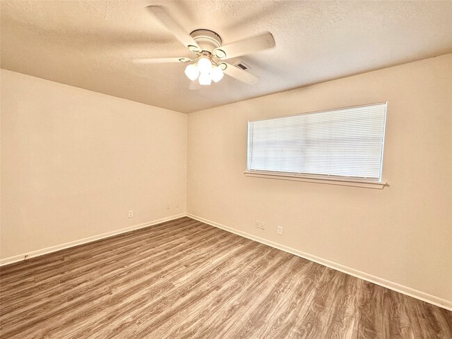 property at 43 W Torch Pine Cir