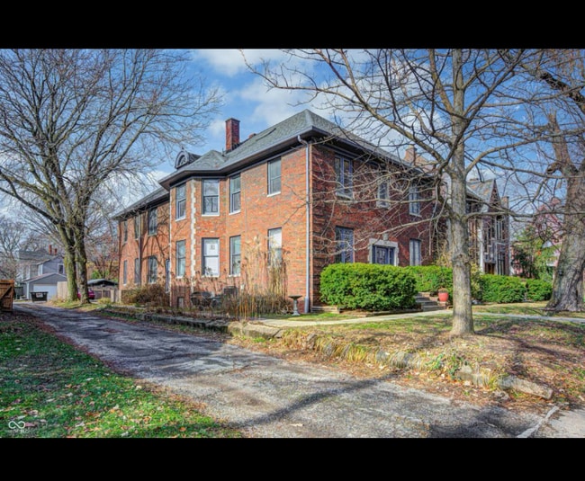 property at 1404 Broadway St