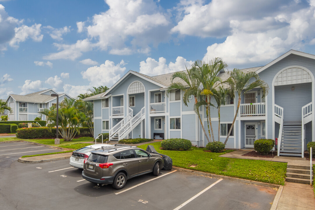 Parkview at Waikele in Waipahu, HI - Building Photo