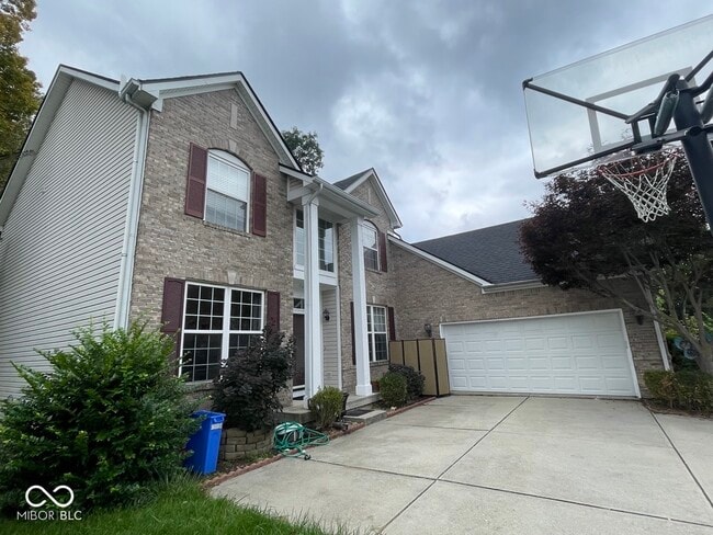 5837 Stone Pine Trail in Carmel, IN - Building Photo - Building Photo