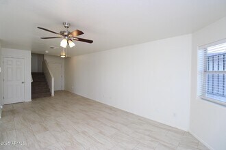 220 N Coolidge Ave in Casa Grande, AZ - Building Photo - Building Photo