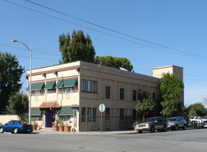 700 19th St in Bakersfield, CA - Building Photo - Building Photo