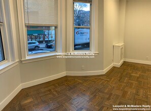 10 Berry St, Unit 40 queensberry street 3 in Boston, MA - Building Photo - Building Photo