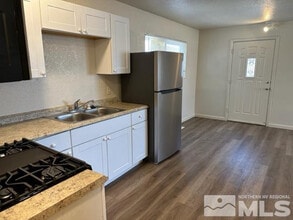 42 Caliente St in Reno, NV - Building Photo - Building Photo