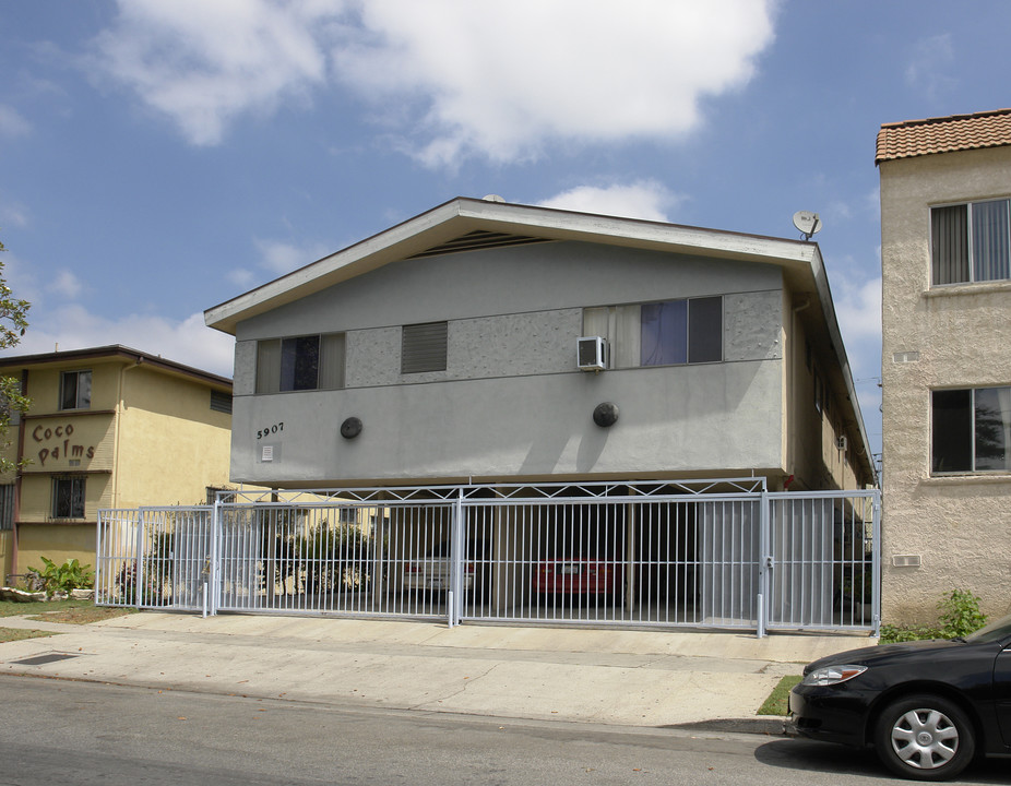 5907 Gregory Ave in Los Angeles, CA - Building Photo