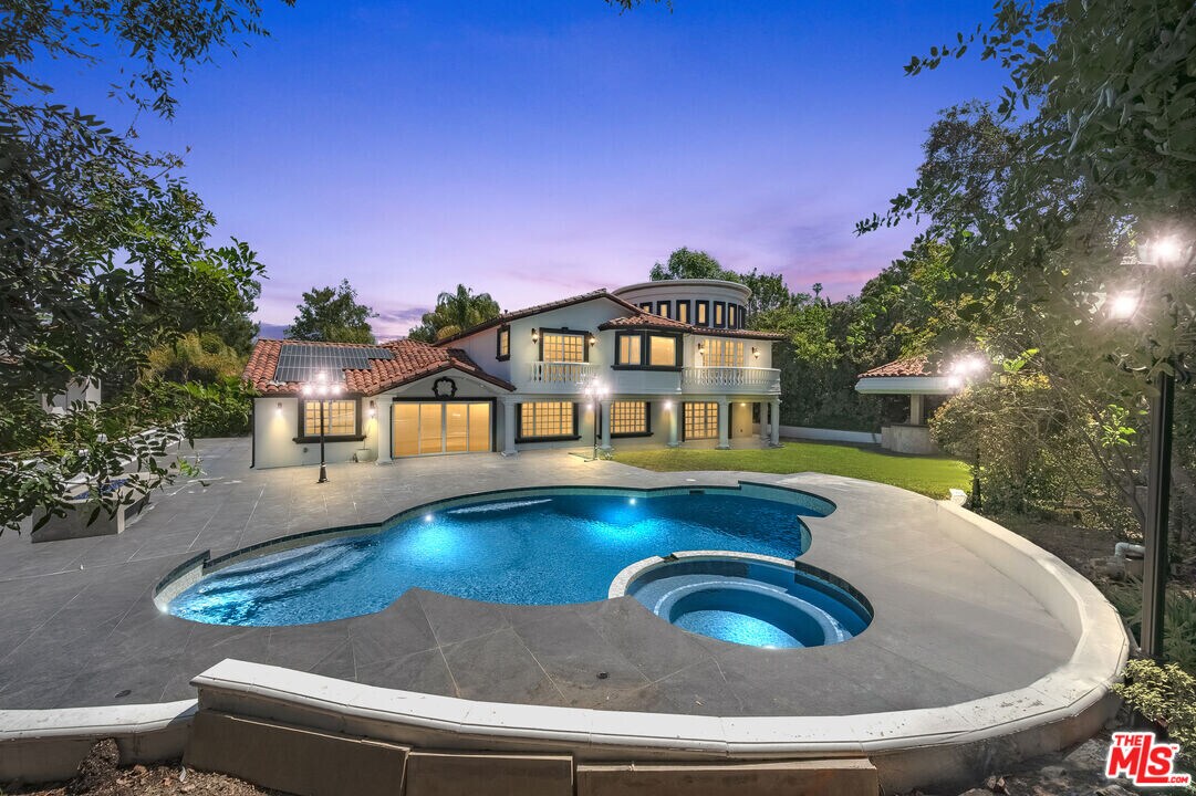 3856 Vista Linda Dr in Los Angeles, CA - Building Photo
