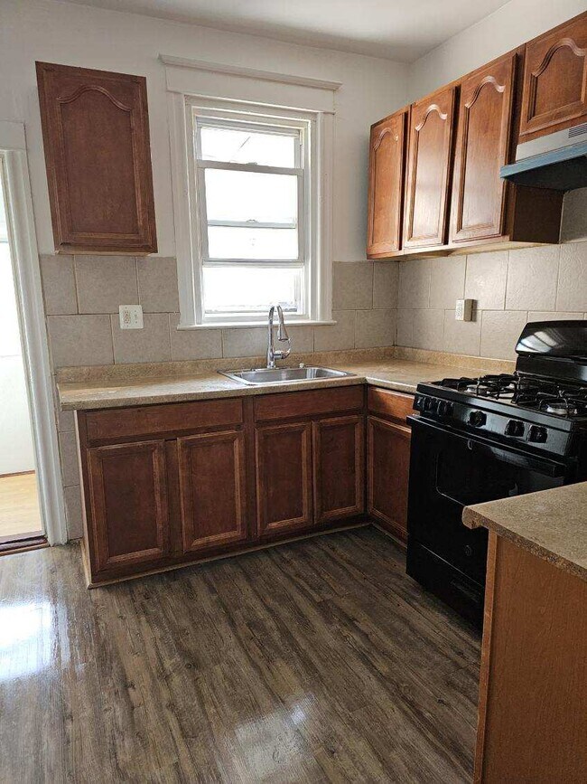 1086 Alcott St in Philadelphia, PA - Building Photo - Building Photo