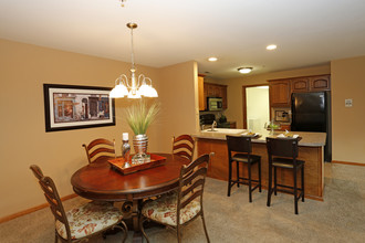 Eagle Point Apartments in Peoria, IL - Building Photo - Interior Photo