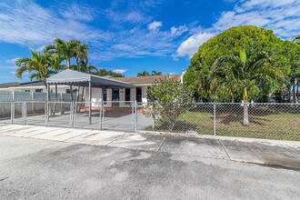 12933 SW 47th Terrace in Miami, FL - Building Photo - Building Photo