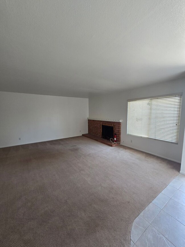 property at 858-864 Ponderosa St