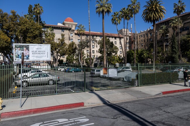 Central Park Apartments in Pasadena, CA - Building Photo - Building Photo