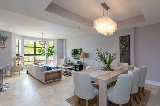 1650 Galiano St in Coral Gables, FL - Foto de edificio - Building Photo