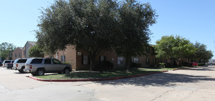 Harpers Mill in Houston, TX - Foto de edificio - Building Photo