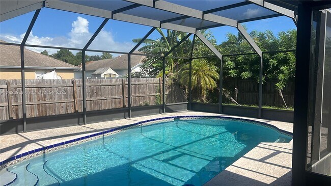 1573 SW Lexington Dr in Port St. Lucie, FL - Building Photo - Building Photo