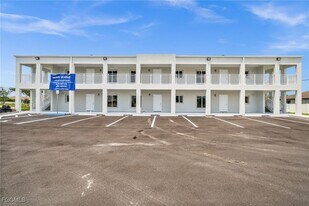 721 SW 30th Terrace in Cape Coral, FL - Building Photo