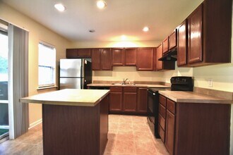 200 Sonata Cir in Pooler, GA - Building Photo - Building Photo