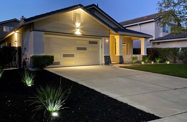 4912 Spur Way in Antioch, CA - Building Photo - Building Photo