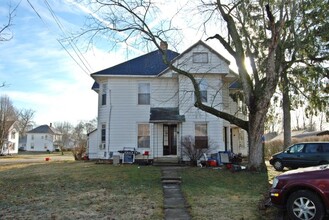 121 Washington St in West Liberty, OH - Building Photo - Building Photo