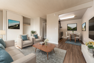 Valencia Apartments in University Place, WA - Building Photo - Building Photo