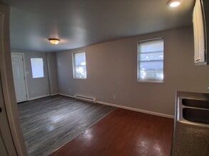 212 Edwards St in Danville, IL - Building Photo - Building Photo